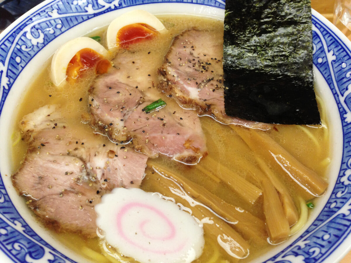 船橋東武地下1階 言わずと知れたラーメンの名店 中華そば 青葉 船橋店 でランチ 特製中華そばを食べてきた 船橋つうしん 船橋市の雑談ネタブログ