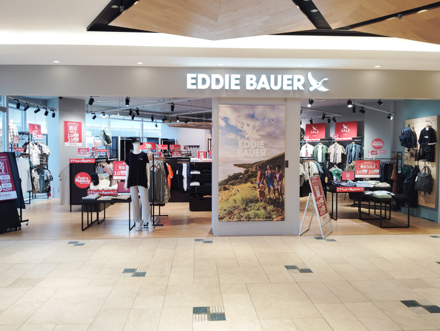 ららぽーとTOKYO‐BA南館2階「Eddie Bauer（エディー・バウアー